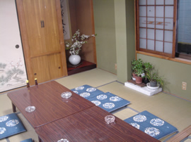 �q���̂��ē�